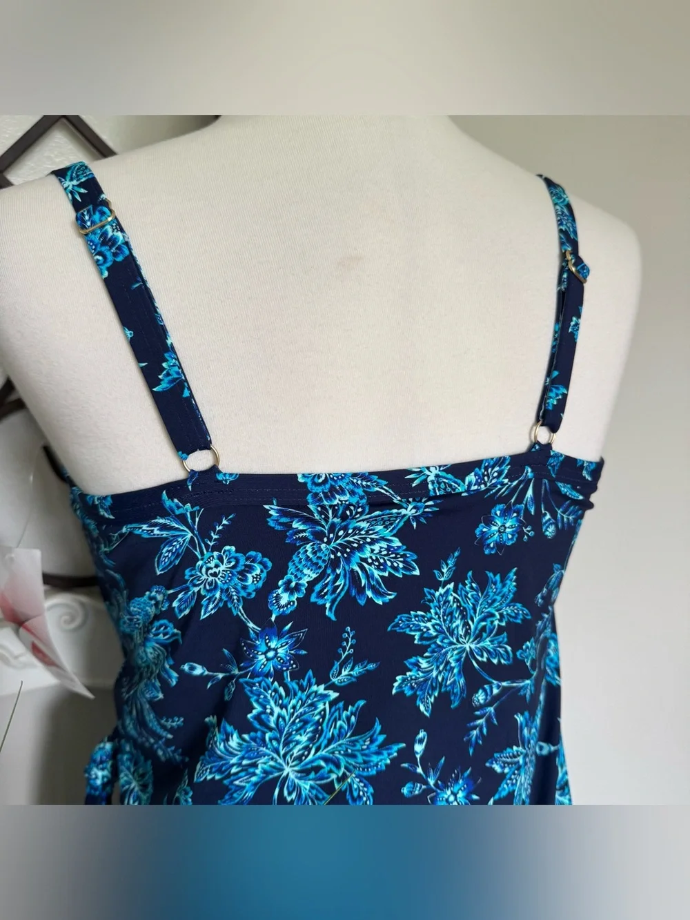 NWT LANDS’ END Size 10 One Piece Navy Blue Floral Swimsuit Swimdress